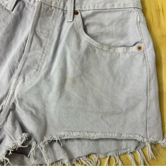 Levi's 501 Distressed Cut Off Denim High Rise Shorts Size 30 Lilac Pale Purple - Picture 3 of 6